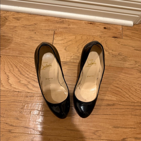 Christian louboutin heels - Picture 6 of 6